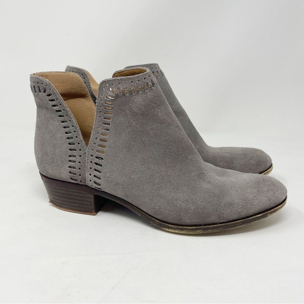 🍀LUCKY BRAND Women’s Taupe Gray BUSTINA Booties Slip On Laser Cut Details Sz 8
